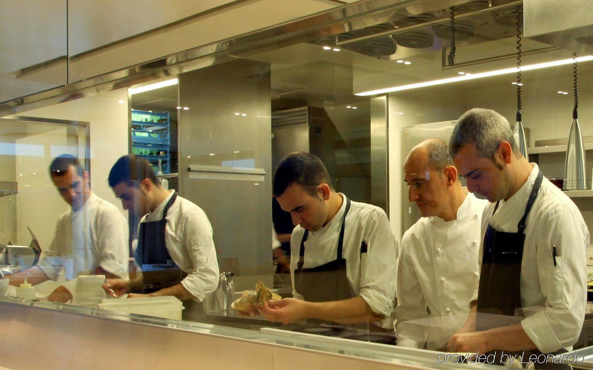 Hotel Arconte (Adults Only) Barcelona Restoran gambar